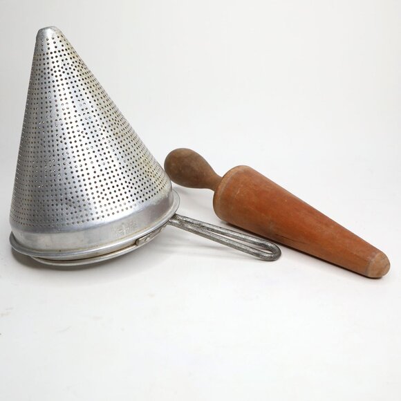 Vintage WEAR-EVER No.8 Aluminum Cone Chinois Strainer Colander Sieve Heavy Duty - Picture 15 of 15